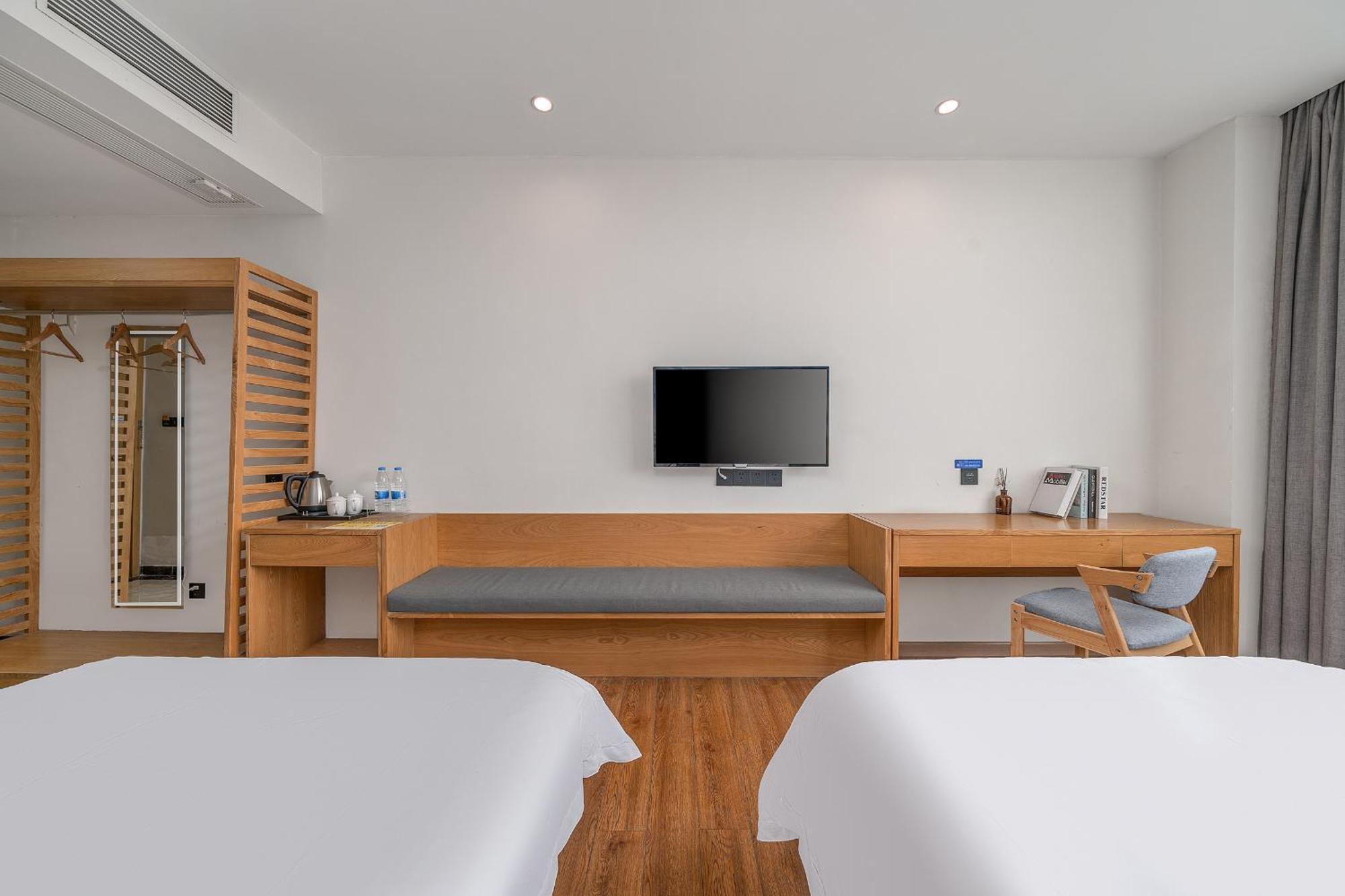 Felice Hotel-Guangzhou Baiyun International Airport Renhe Metro Station Branch גואנגג'ואו מראה חיצוני תמונה