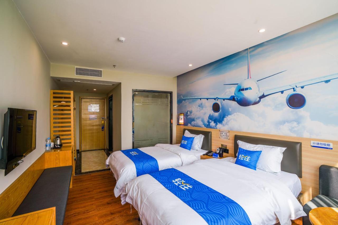 Felice Hotel-Guangzhou Baiyun International Airport Renhe Metro Station Branch גואנגג'ואו מראה חיצוני תמונה