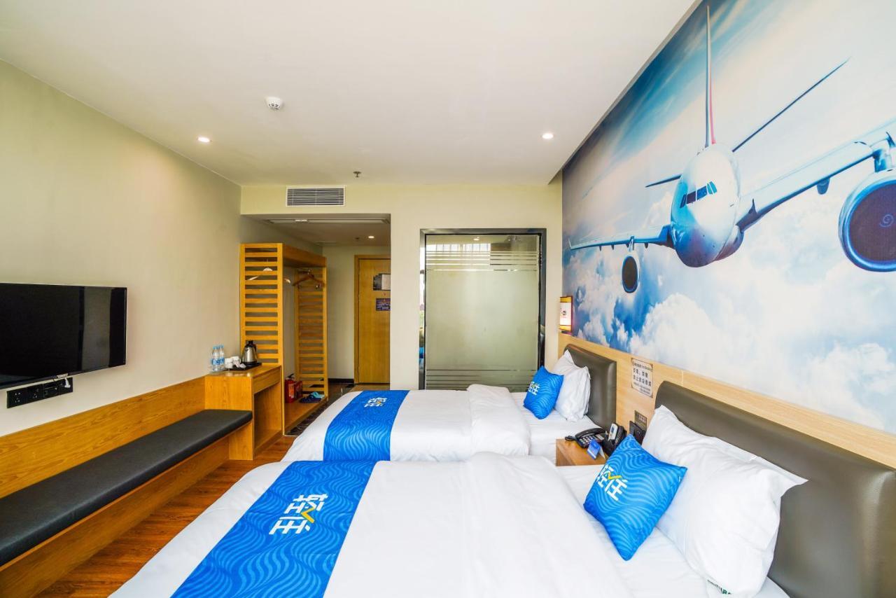 Felice Hotel-Guangzhou Baiyun International Airport Renhe Metro Station Branch גואנגג'ואו מראה חיצוני תמונה